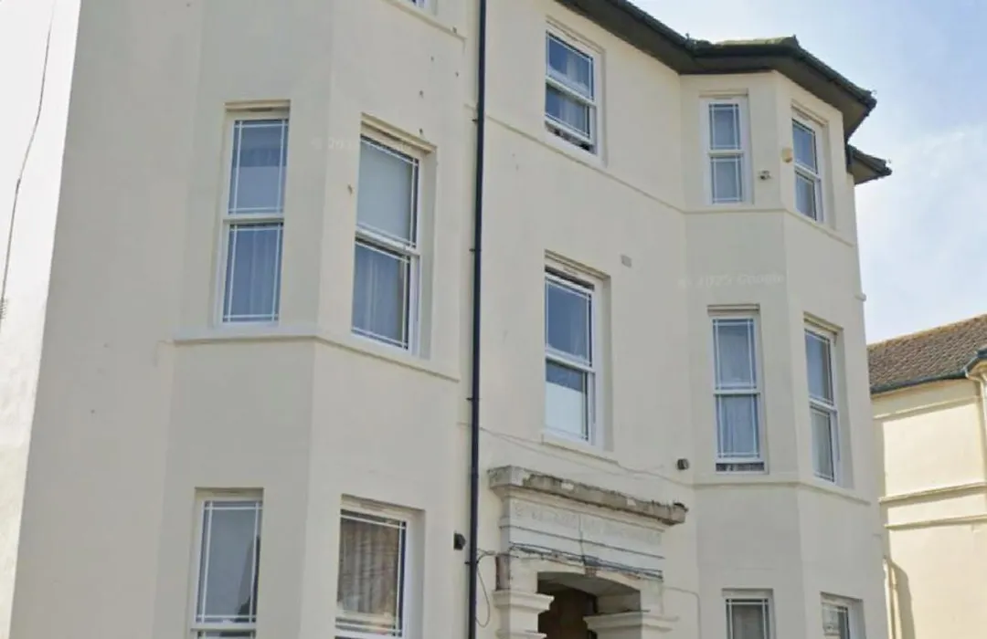 The Bournemouth Haven - Brought To You By Coastline Retreats - Grand 2 Bedroom Luxury Apartment - 3 Mins Walk To Beach - Superfast Wifi - Sleeps 6-1